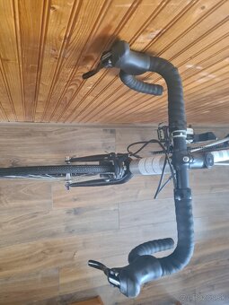 Cestný bicykel TRIBAN 100 - 4