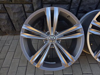 5x112 R19 VW Sebring Tiguan Rline - 4