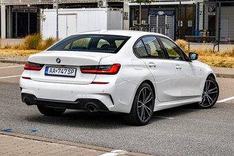 BMW 320i xDrive M-Paket 135kW 8AT (adaptívny podvozok, LED) - 4