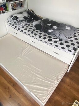 Rozkladcia postel suflíkmi - 4