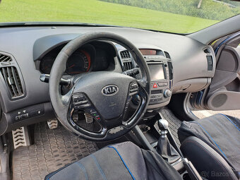Kia ceed combi r.2009 - 1,6 nafta bez STK - 4