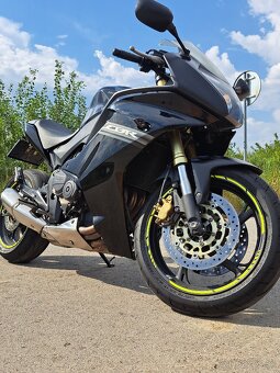 Honda CBR600F –21 xxx km, nová STK + pneu - 4