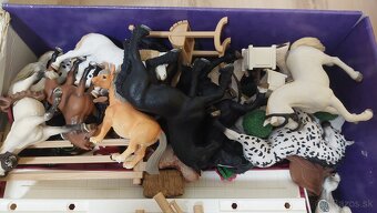 Stajňa Schleich - 4