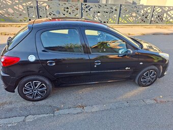 Peugeot 206+ 1.4i 55kw 2012 92 000km Limited Edition - 4