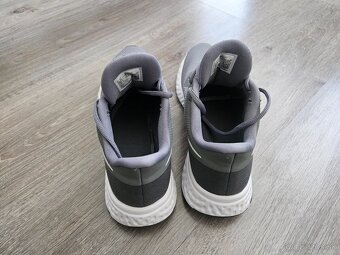 Nike Performance Revolution 5 42.5 - 4