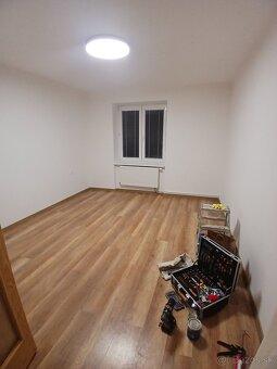 Prenájom 2 izbového bytu - 4