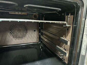 Whripool Vstavaná Rúra - 4