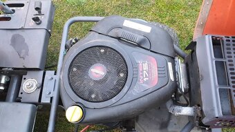 Husqvarna Rider R16 17,5 HP - 4