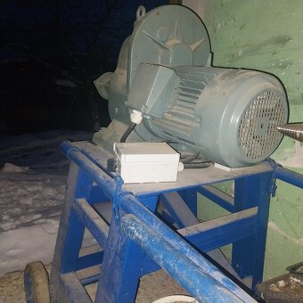 Elektrická kálačka dreva - 4