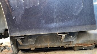 Blatník Mercedes W211 - 4