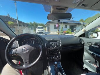 Mazda 6 - 4