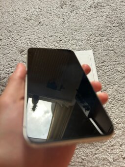 Iphone 11 - 4