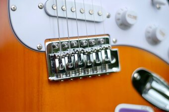 Elektrická gitara Blond STR-1 SB - 4
