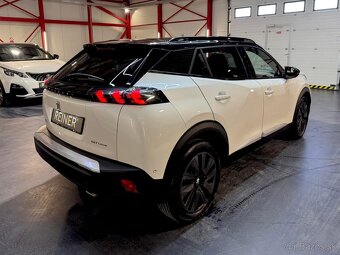 Peugeot 2008 1.5 BlueHDi 130 GT Pack EAT8 - 4