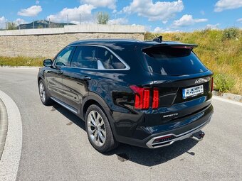 KIA SORENTO 2.2 CRDi PLATINUM 2023 naj.36tis.km - 4
