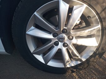 Volvo V60 D4 Momentum A/T - 4