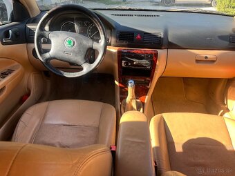 ŠKODA OCTAVIA I LAURIN&KLEMENT - 4