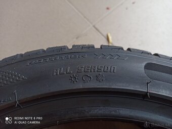 celoročne pneu 235/45 R18 - 4