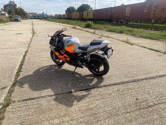 Honda CBR 600F4i - 4