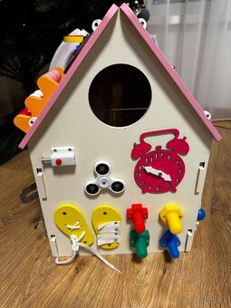 Aktivity board-Vzdelavaci domcek - 4