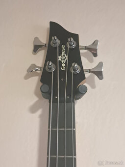 basgitara s kratkou menzurou - 4
