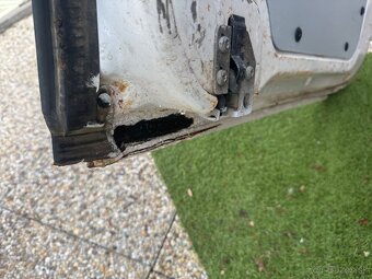 Predam zadne dvere mercedes sprinter w906 - 4