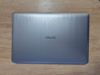 Asus Vivobook X540BA /AMD A6-9225/4GB RAM/FHD/256GB SSD - 4