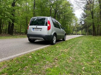 Skoda Roomster Scout - 4