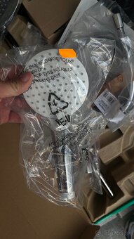 Sprchový systém Hansgrohe Crometta na stěnu 27271000 - 4
