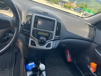Hyundai i30 1.6 CRDi - 4