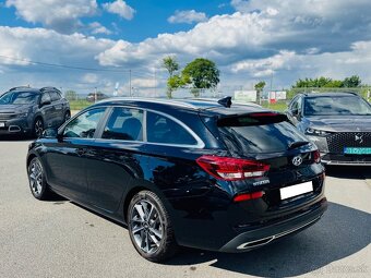 Hyundai i30 CW 1.5 T-GDi mHEV iMT Style - 4