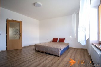 5-izbový rodinný dom - Hontianske Moravce - 4