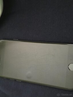 Iphone 7 čierny 32 gb používaný plne funkčný je v horšom sta - 4