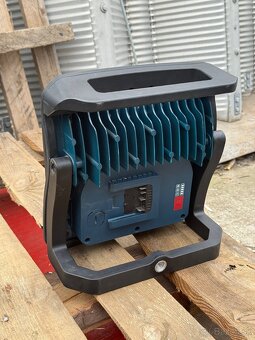 LED svetlo Bosch - 4