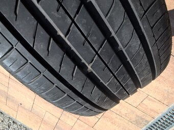 2 ks LETNÉ 275/40 R19 105Y XL NEXEN cca 7-8 mm - LEN 65€/kus - 4