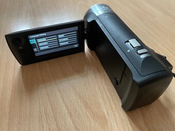 SONY HDR-CX240E - 4