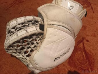 Brankárska lapačka Bauer Supreme Shadow, senior., klas. gard - 4