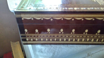 Drevená vyrezávaná šperkovnica - 4