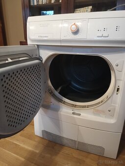 Sušička Electrolux Intuition - 4