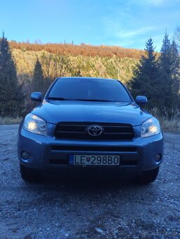 Toyota RAV4 2.0 Benzín - 4