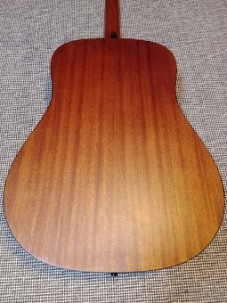 Predám akustickú gitaru značky Fender - 4