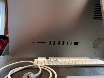 Apple iMac - 4