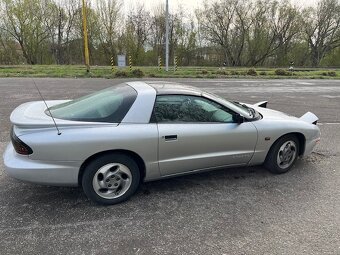 Predám Pontiac Firebird 3,4 V6 benzin, automat, 109 kW - 4