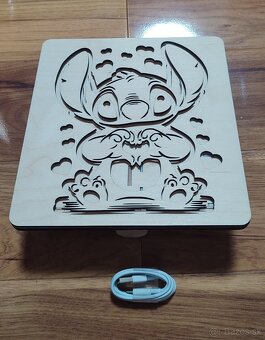 Dekoratívna nabijateľná LED lampa s motívom Stitch - 4