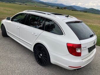 SKODA SUPERB Combi 2.0 TDI FULL VYBAVA - 4