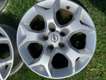 ELEKTRÓNY OPEL 5x106 ET37 6,5Jx16H2 - 4