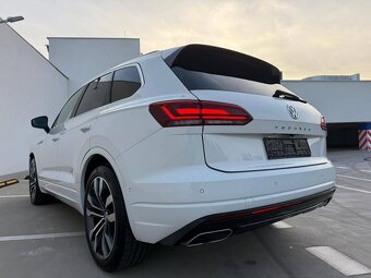 Volkswagen Touareg R-line 3.0 TDI 210kw 4Motion Tiptronic - 4
