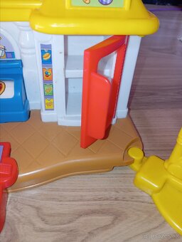 Obchodík little people - 4