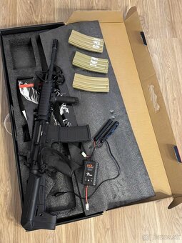 Predám Airsoft Delta Armory AR15 RIS BRAVO Black - 4
