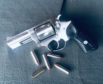 Revolver Ruger 3” .357 Magnum - 4
